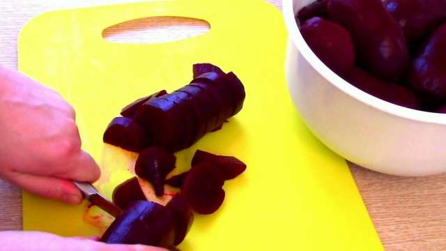 Икра из свёклы – универсальная заготовка на зиму