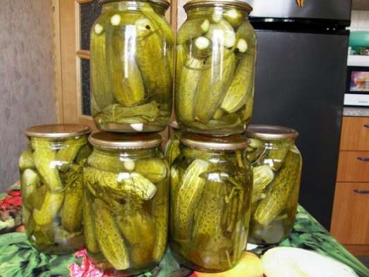 Маринованные огурцы