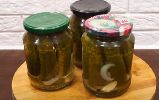 ОБАЛДЕННЫЕ МАРИНОВАННЫЕ ОГУРЦЫ НА ЗИМУ! ХРУСТЯЩИЕ БЕЗ ЗАМОРОЧЕК, БЫСТРЫЙ РЕЦЕПТ!