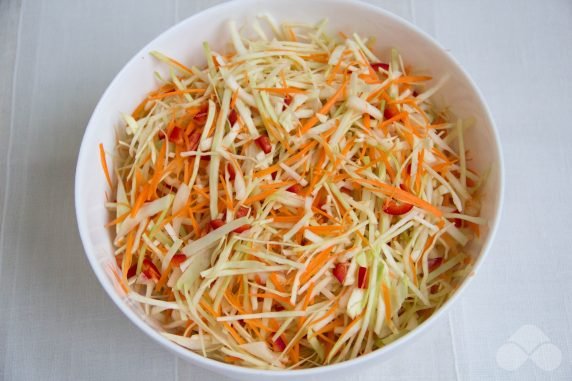 Острый капустный салат