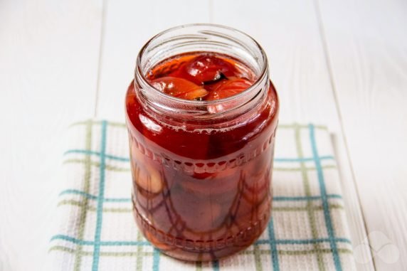 Сливовый компот без косточек